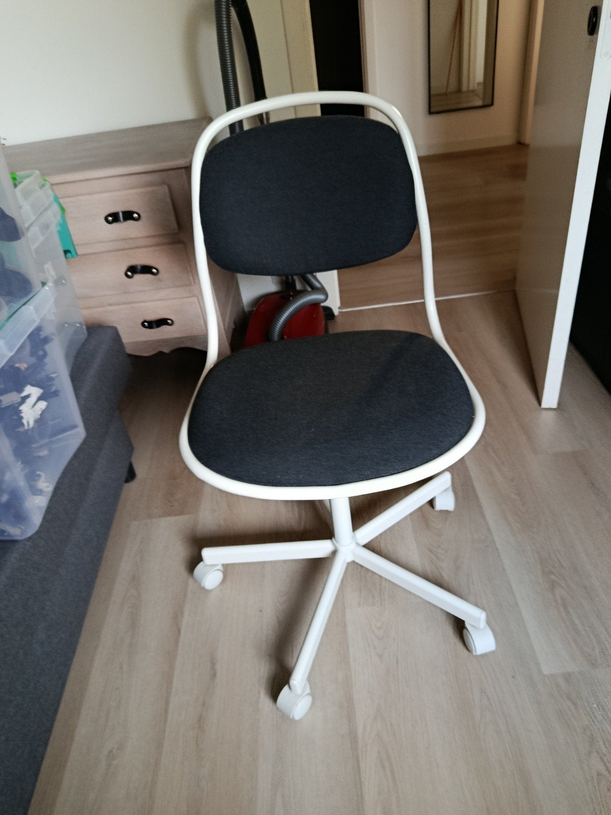 bureaustoel ikea, Ophalen, Zo goed als nieuw, Grijs, Bureaustoel