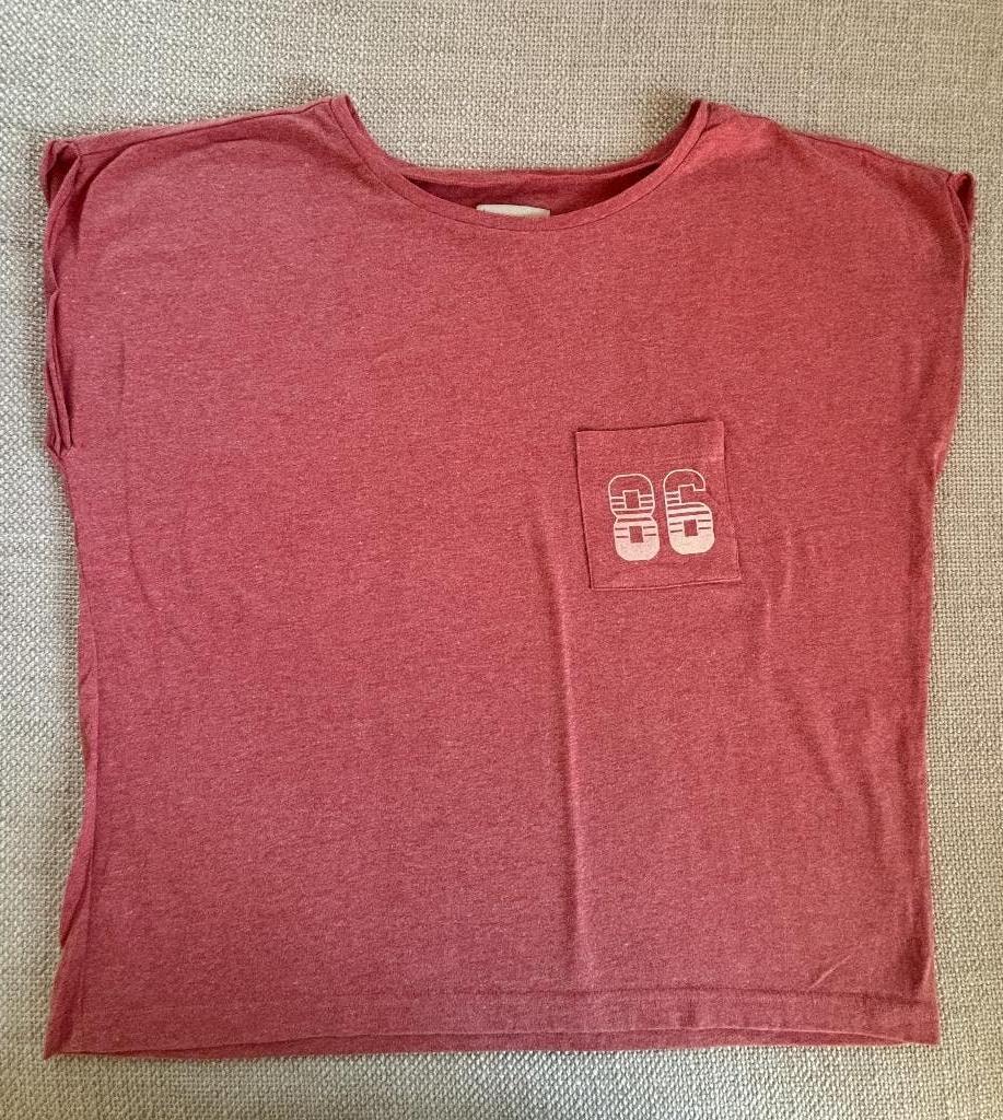 T-shirt 'Twintip' (maat: M), Kleding | Dames, Maat 38/40 (M), Twintip, Ophalen of Verzenden, Zo goed als nieuw