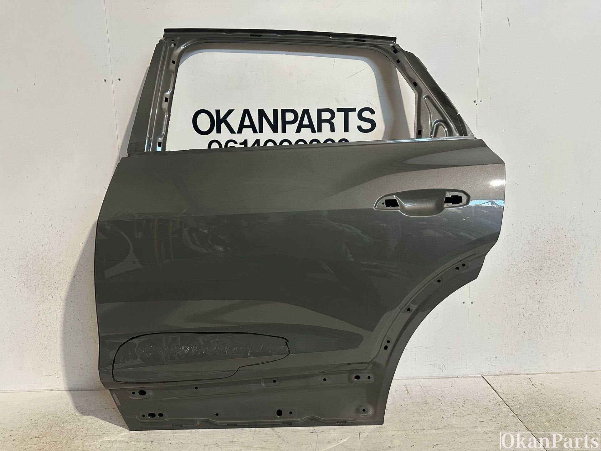 Audi Q8 porte arri re gauche, Arrière, Info@fabrikant.eu, Fabrikant BV, Fabrikantstraat 1
1000 AA  Amsterdam, NL