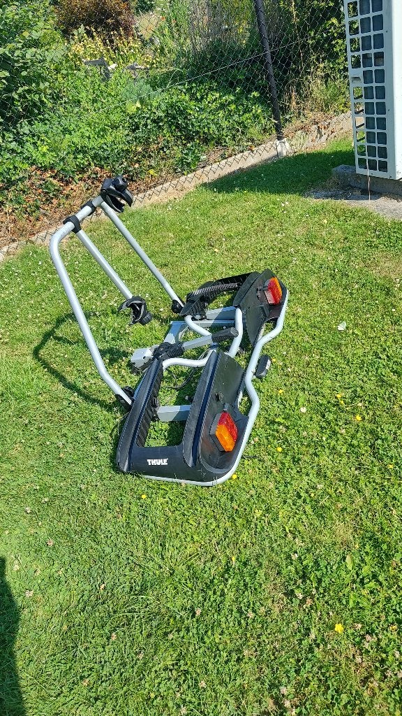 Thule fietsendrager, Auto diversen, Fietsendragers, Ophalen, 2 fietsen, Zo goed als nieuw, Trekhaakdrager