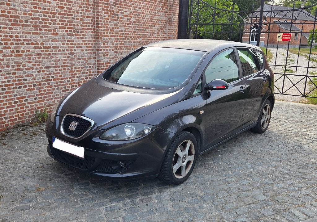Seat Altea 1.6 essence homologuée à vendre, Autos, Seat, 75 kW, Boîte manuelle, 5 portes, 5 places
