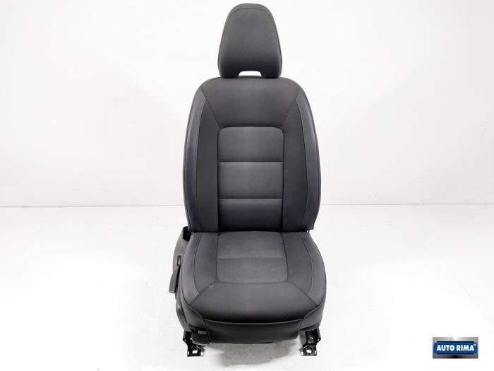 Siège droit d'un Volvo V70, -, 3 mois de garantie, -, -