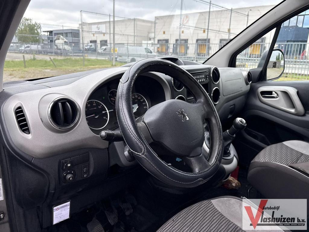 Peugeot Partner Tepee 1.6 VTi Outdoor | Dubbel Cabine | Airc, Auto's, Monovolume, Handgeschakeld, 169 g/km, Overige kleuren