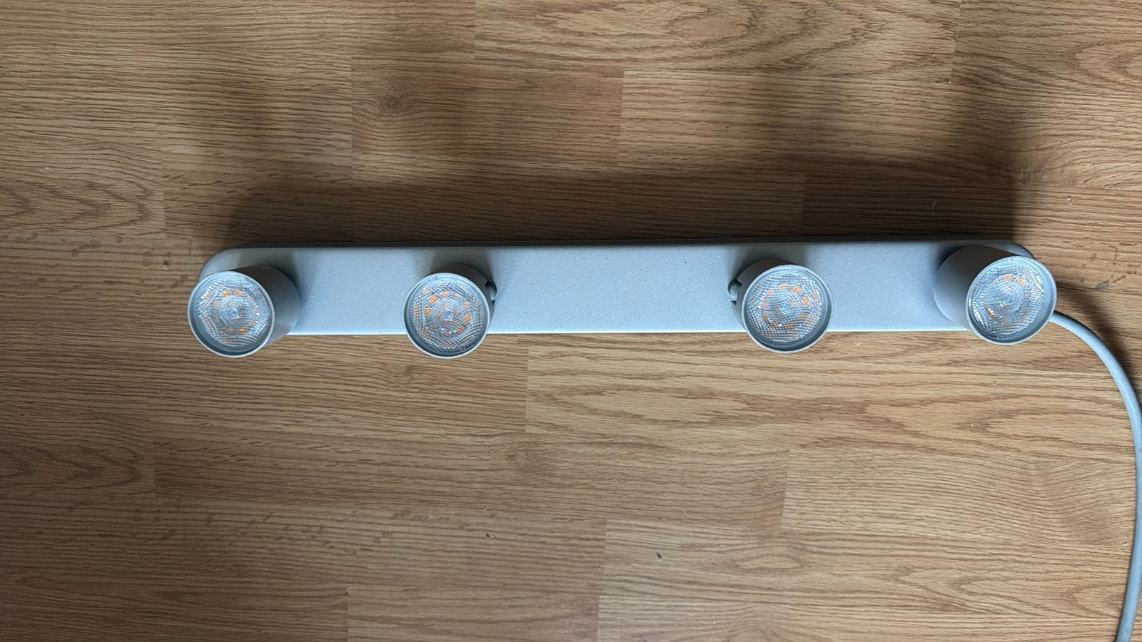 Superbe spot lumineux Philips Led 4 x 4w dans son emballage, Philips, Enlèvement, Comme neuf, LED