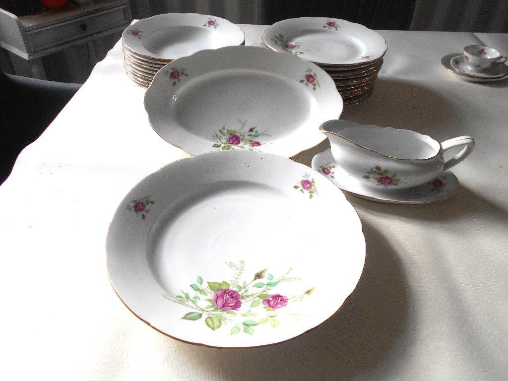 service à diner porcelaine MZ Tchecoslovaquia 25 pieces, Enlèvement