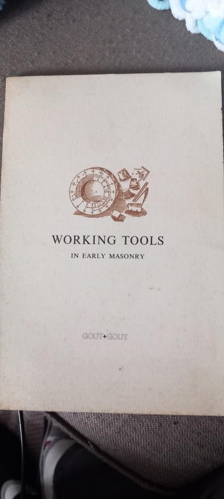 Brochure sur les outils de travail dans la maçonnerie ancien, Enlèvement ou Envoi