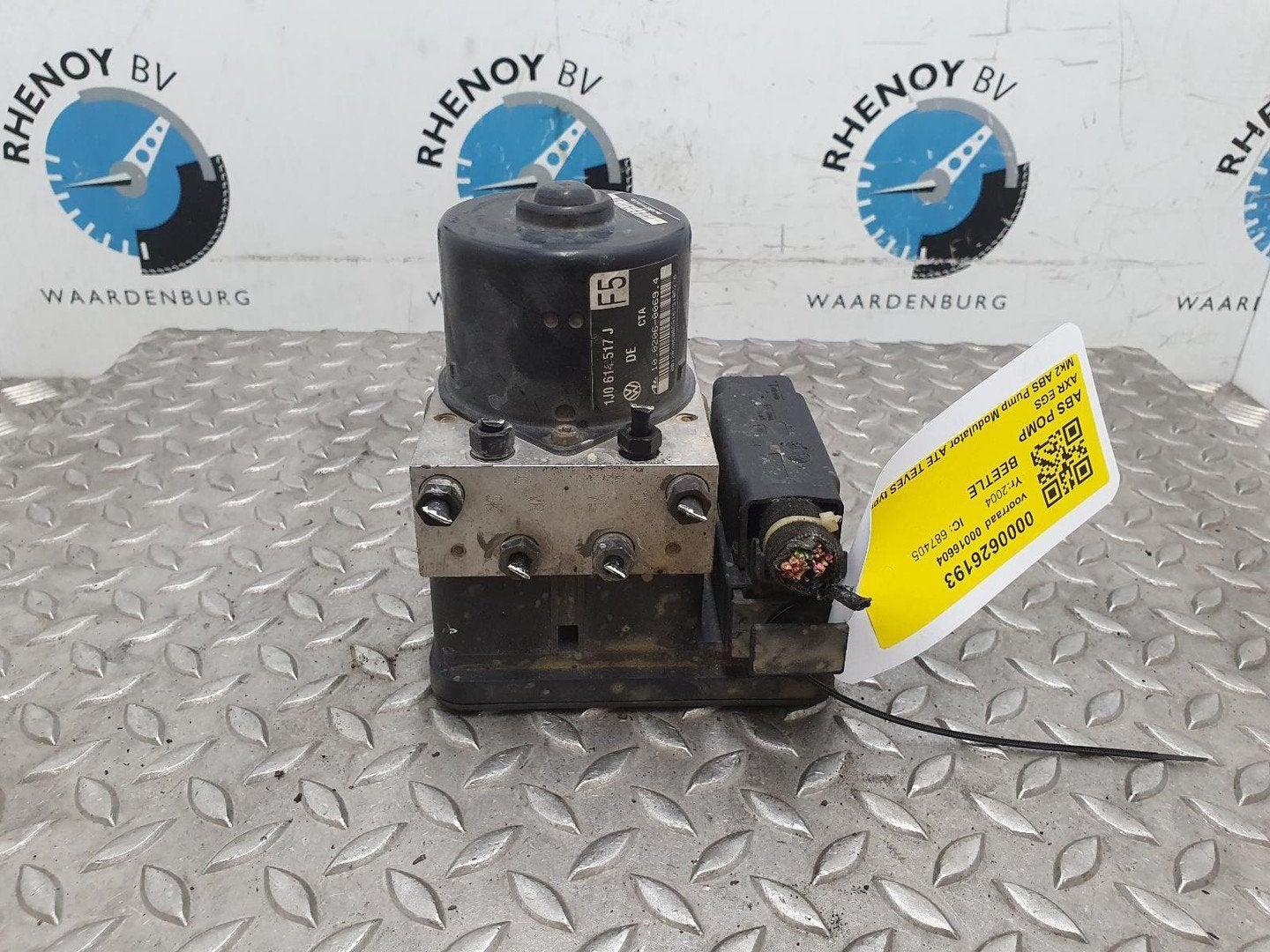 VOLKSWAGEN BEETLE 1Y1.9 TDI Highline  ABS POMP  2004, Ophalen of Verzenden, Gebruikt, Stiba lid