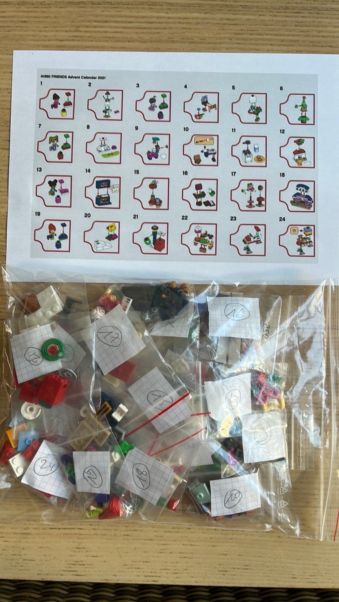Lego Friends Adventskalender 2021, compleet, Gebruikt, Lego, Friends, Ophalen of Verzenden