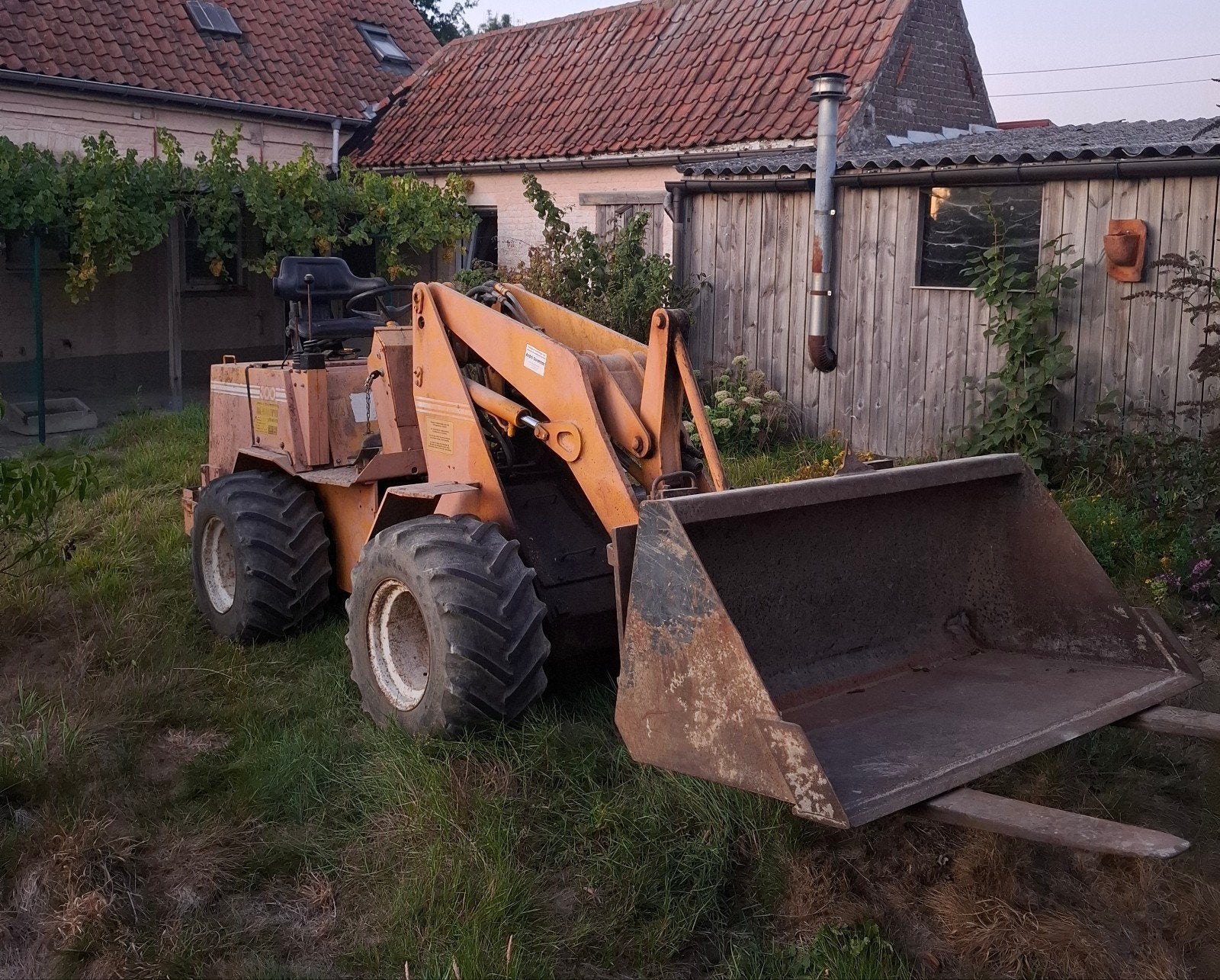 Oersterke kniklader/bull/wiellader, Articles professionnels, Agriculture | Outils, Enlèvement