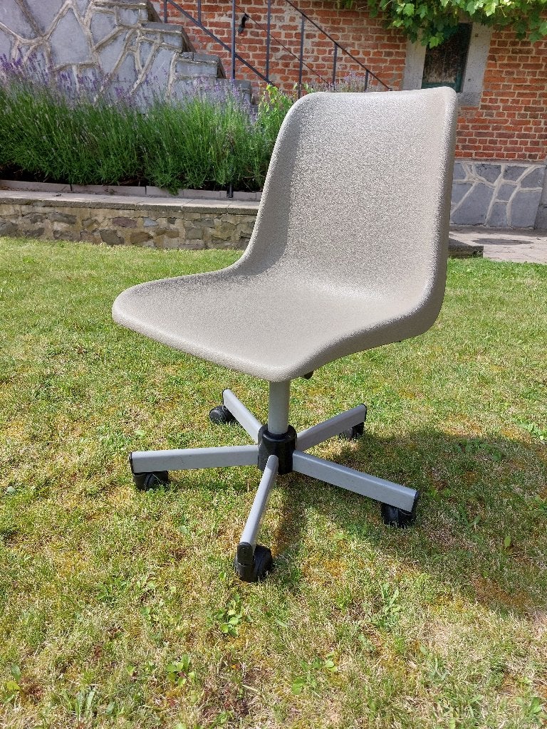 Chaise bureau, Enlèvement