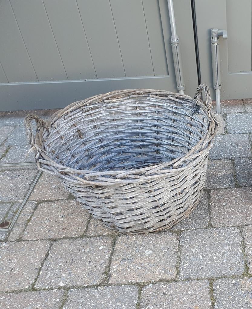 Rieten mand, Enlèvement, Panier