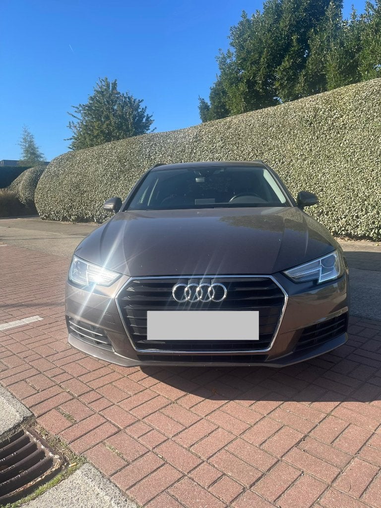 Audi A4 Avant 30 TDI S-Tronic, Auto's, Automaat, Dealer onderhouden, Euro 6, A4