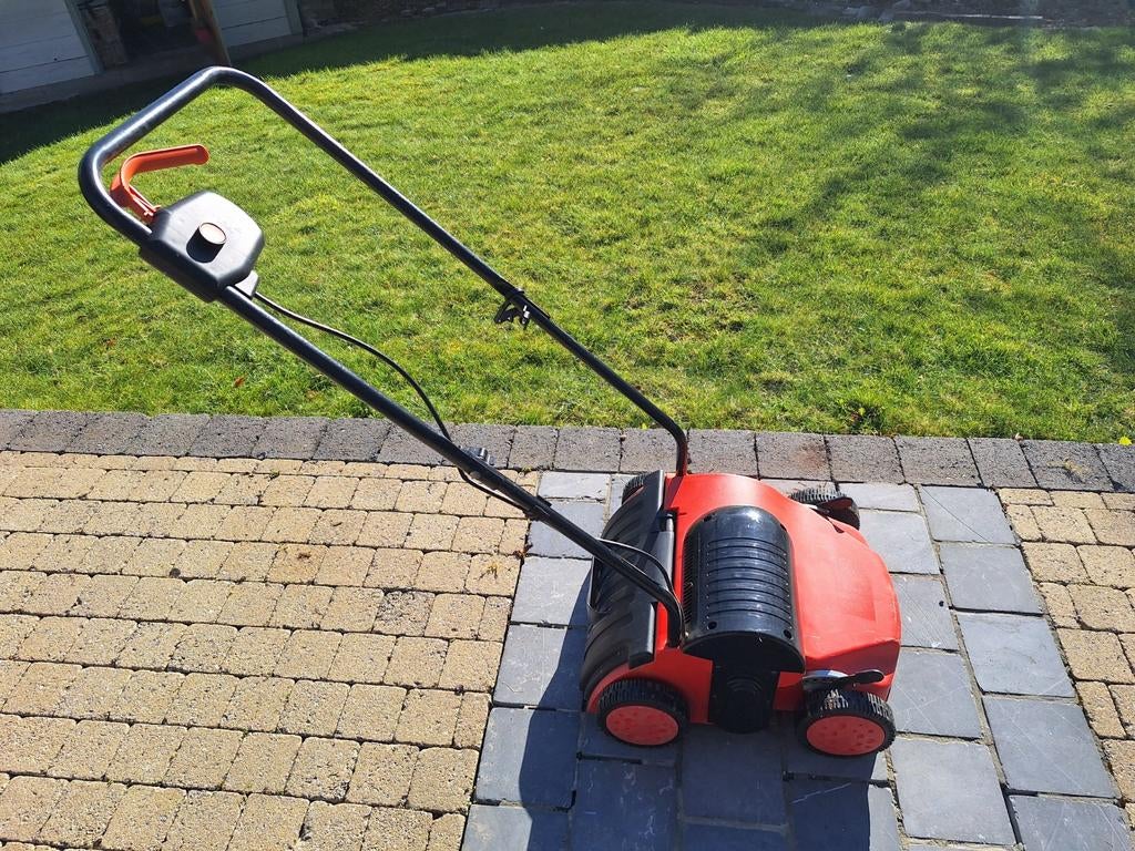 Elektrische verticuteermachine en druppeldarm van 30 meter, Ophalen