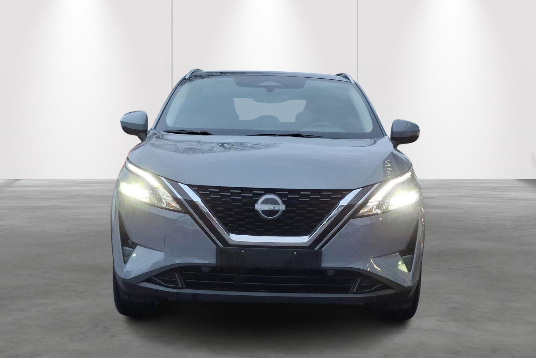 Nissan QASHQAI MHEV-Carplay-Pano-Airco-Cruisecontrol, Autos, Argent ou Gris, Achat, 700 kg, Boîte manuelle