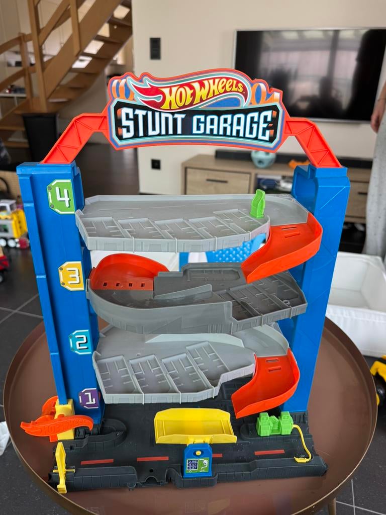 Hotwheels garage, Ophalen, Zo goed als nieuw