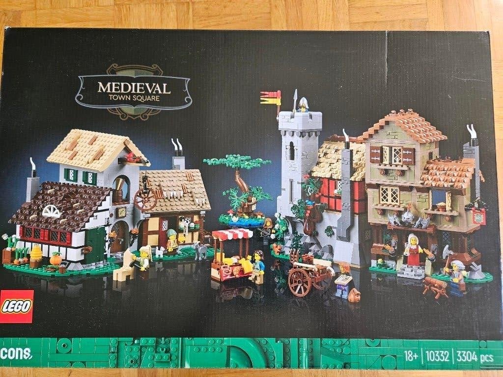 LEGO Icons Medieval Town Square / Middeleeuws Stadsplein, Ophalen, Nieuw, Diorama