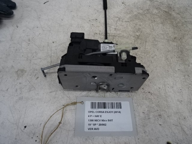 SERRURE DE PORTE AVANT DROITE Opel Corsa E (13431840), Opel, Opel Automobile GmbH, Utilisé, Avant
