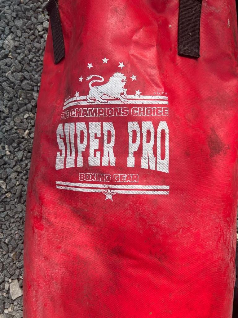 Sac de boxe 80kg, Sports & Fitness, Sac de boxe