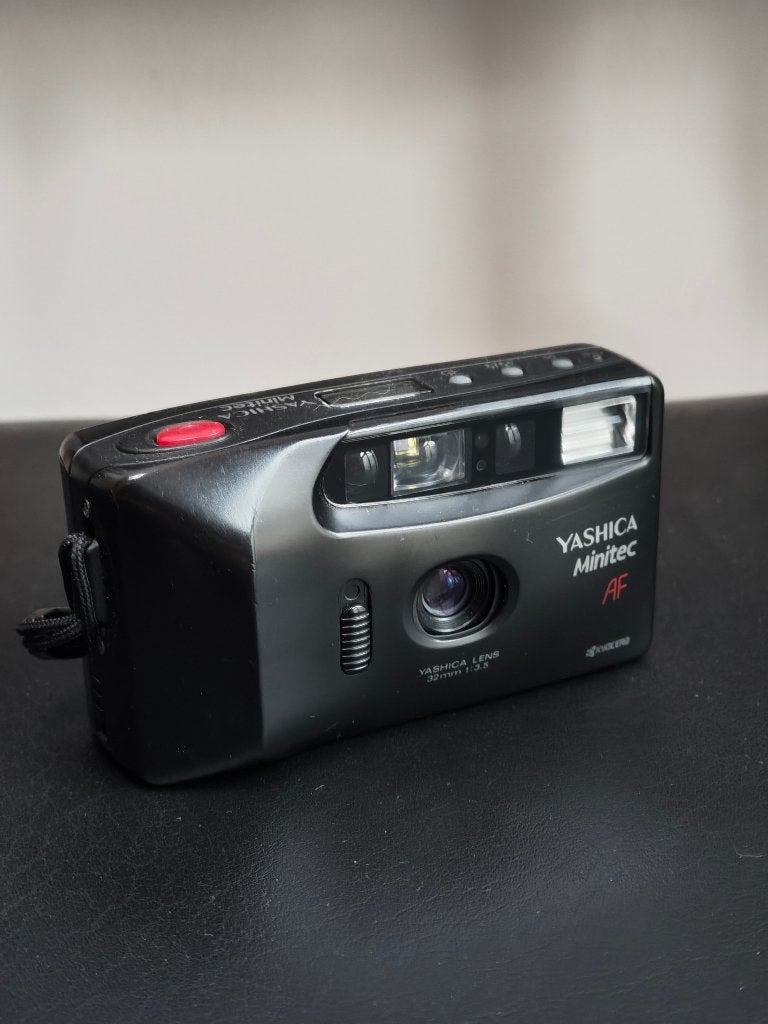 Yashica Minitec AF - Point&Shoot, Audio, Tv en Foto, Ophalen, Gebruikt, Compact, Overige Merken