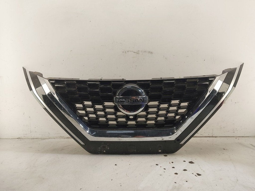 GRILLE Nissan Qashqai (J12) (|623106UAA|623106UA2A|), Auto-onderdelen, Gebruikt, Germany@nissan-services.eu, Kronenweg 38
50389  Wesseling, DE