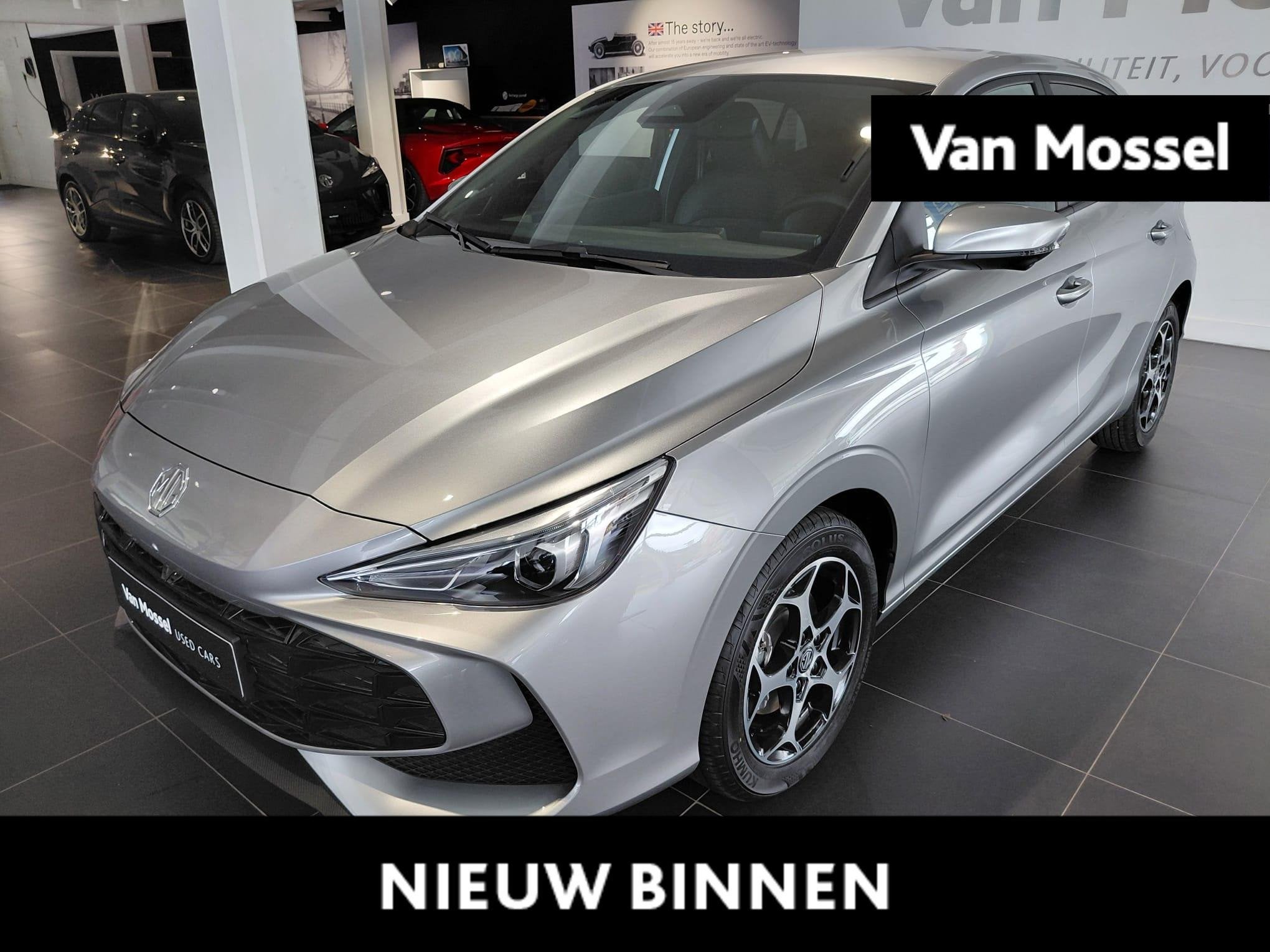 MG 3 1.5 HEV LUXURY, Auto's, Automaat, Stof, Bedrijf, 5 deurs