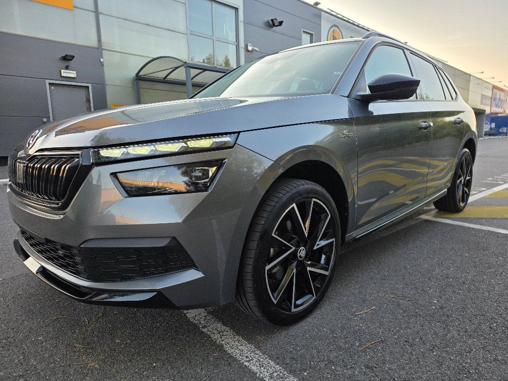 Skoda Kamiq 1.0 TSI Monte Carlo | Pano | MirrorLink | KeyLes, Auto's, Stof, https://public.car-pass.be/verify/5407-6374-3644, Bedrijf