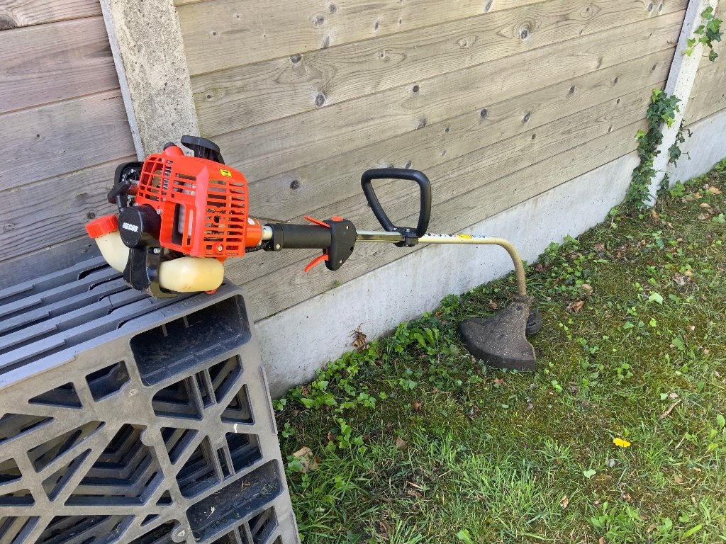 GRASTRIMMER ECHO op benzine, Tuin en Terras, Ophalen, Benzine, Echo stihl husqvarna, Zo goed als nieuw