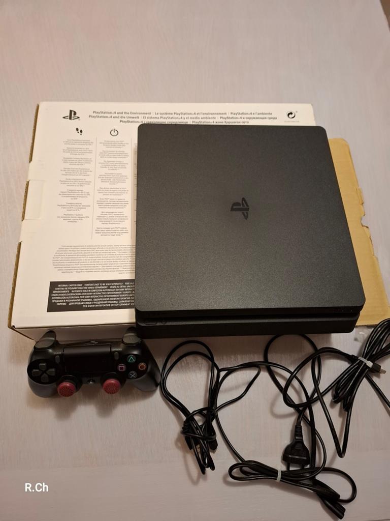 Sony playstation( PS4 ) + 10 Spellen Erbij, Ophalen