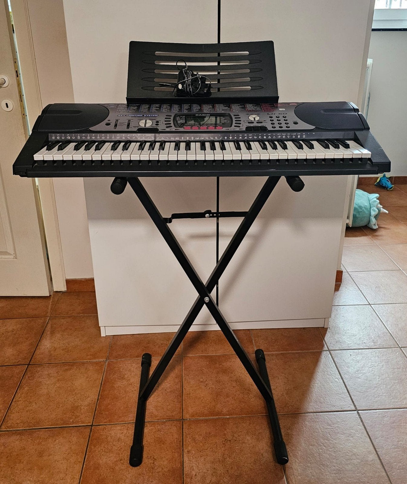 Casio LK-60 met staander, Enlèvement, Casio