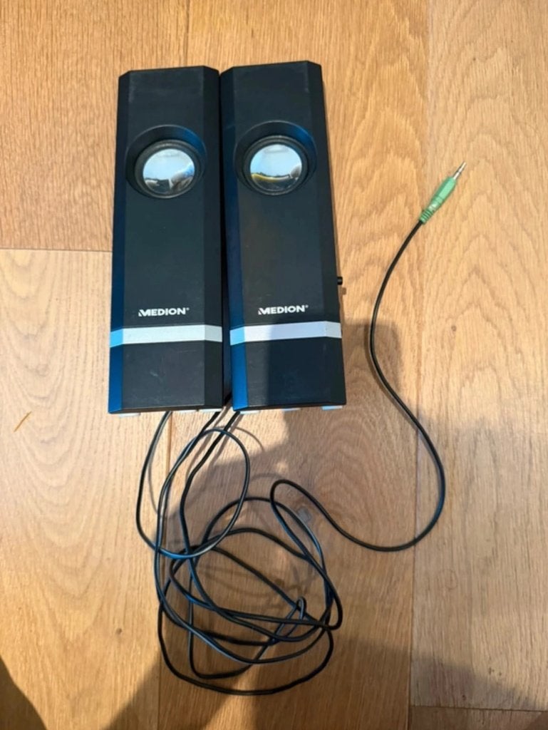 Pc-luidsprekers stereo 2.0 Medion jack 3,5 mm met voeding, Ophalen of Verzenden, Zo goed als nieuw, Audiokanaal 2