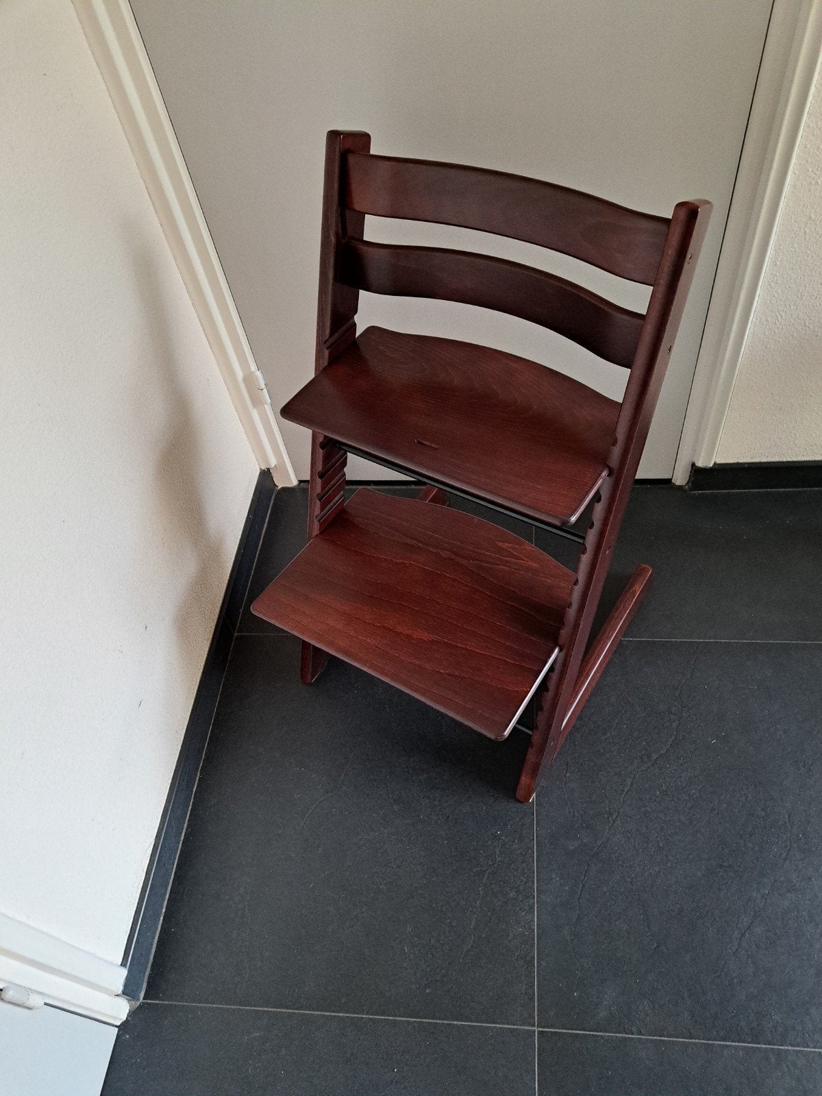 Nouveau modèle Stokke Tripp Trapp avec réducteur de siège d', Enlèvement, Comme neuf, Chaise évolutive, Coulissant