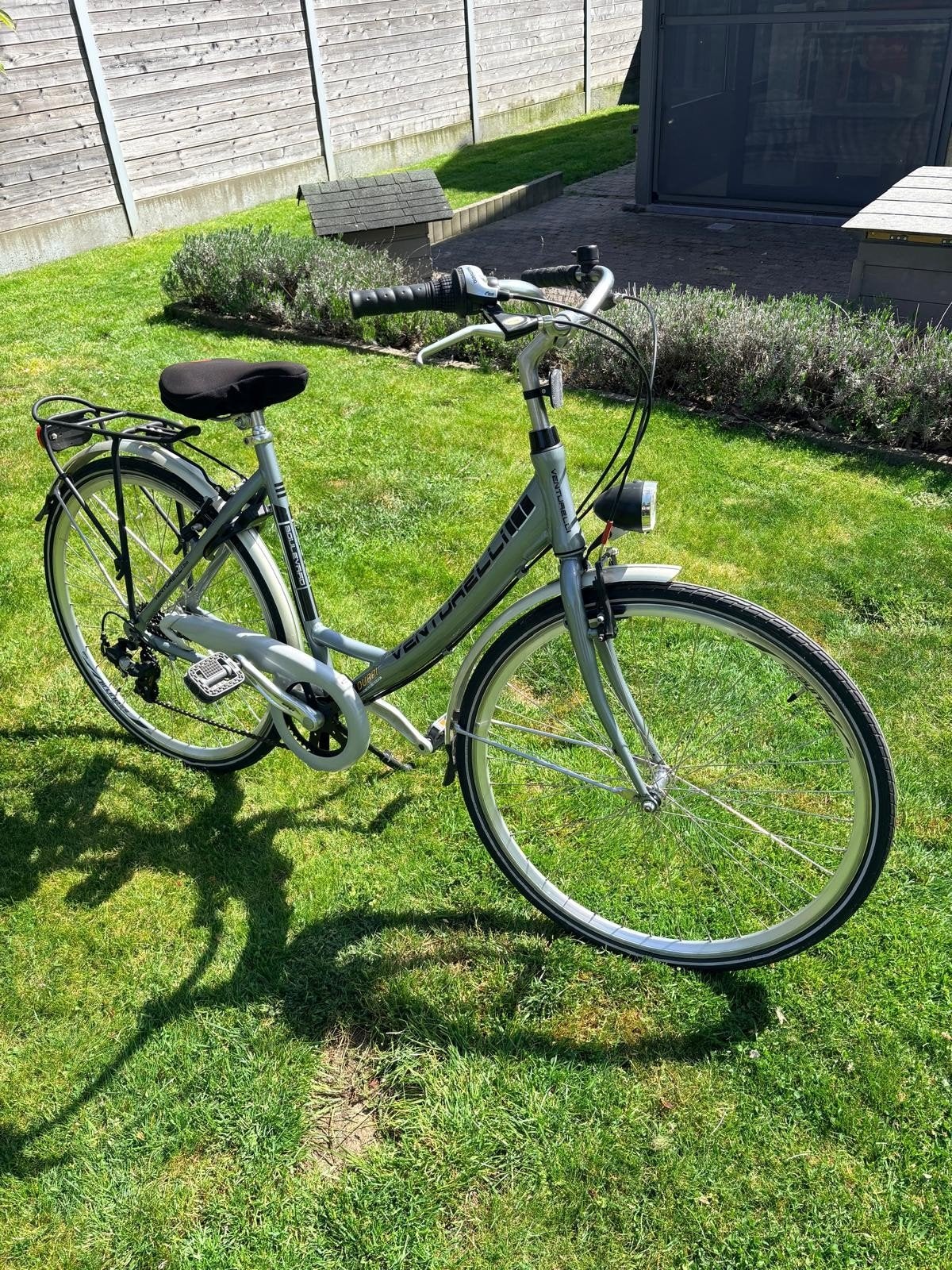 Damesfiets Venturelli, Fietsen en Brommers, Ophalen, Versnellingen