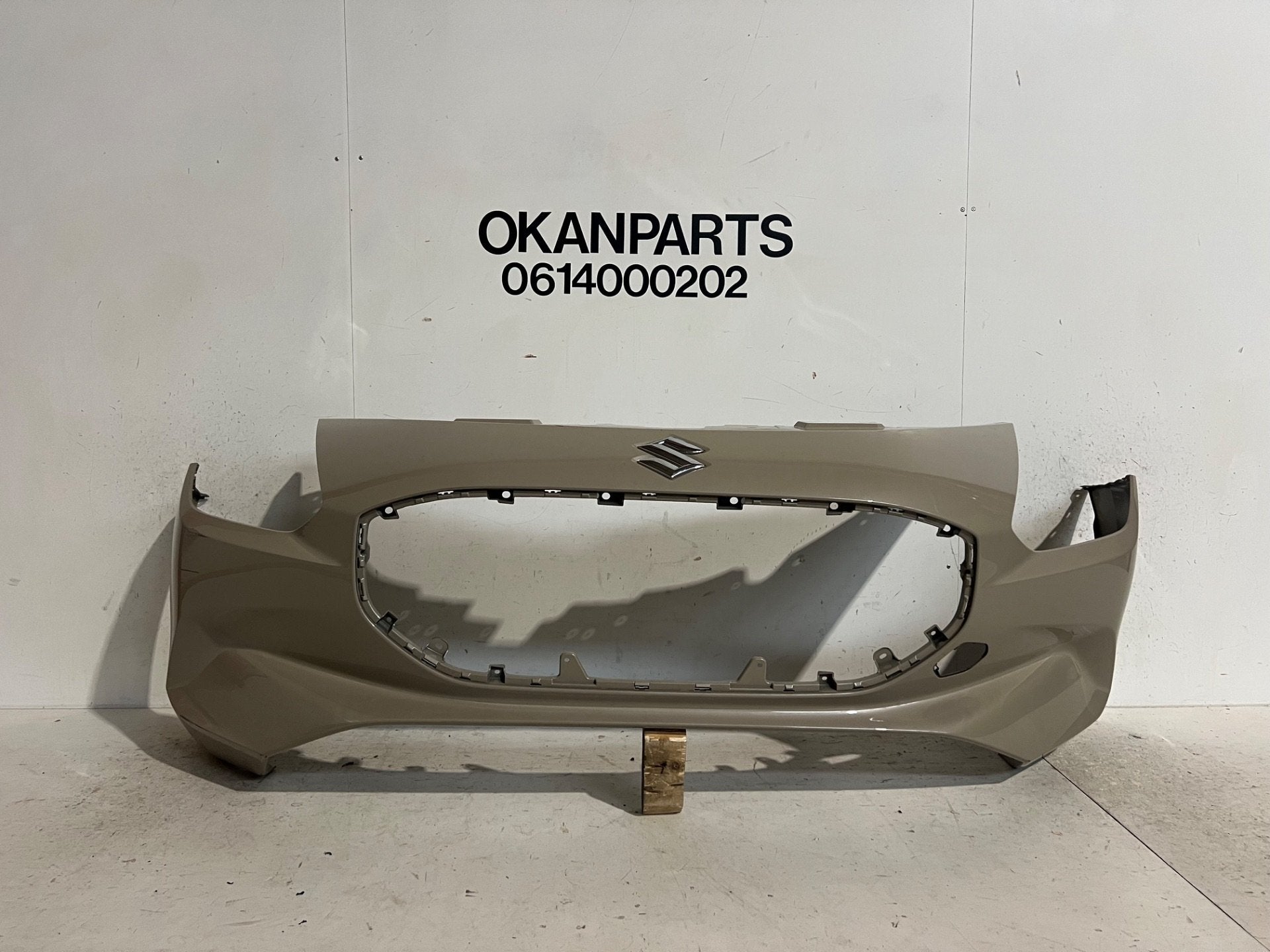 Pare-chocs avant Suzuki Swift VI AOL 71711-70T0, Info@fabrikant.eu, Fabrikant BV, Pare-chocs, Fabrikantstraat 1
1000 AA  Amsterdam, NL