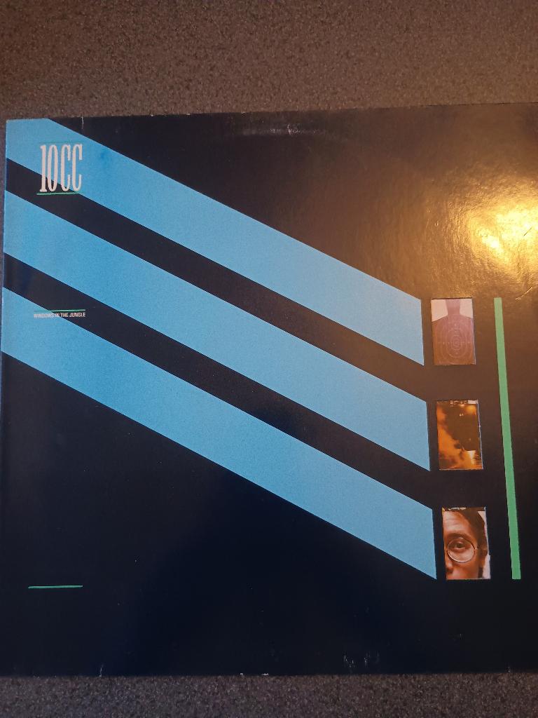 LP / Vinyl - 10 CC - Windows in the jungle, Ophalen of Verzenden, Gebruikt, 12 inch, Poprock