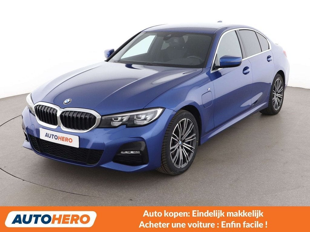 BMW 3 Serie 330 330e M Sport (bj 2020, automaat), Auto's, BMW, Automaat, Achterwielaandrijving, Blauw, Lichtsensor