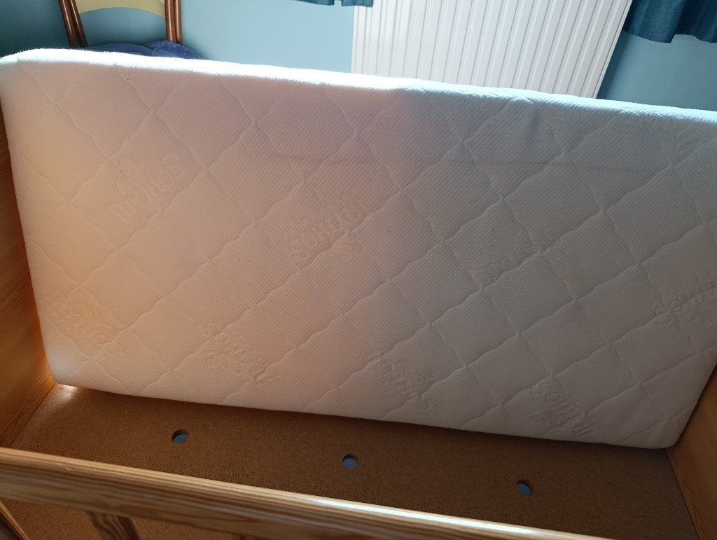 Babybedje+ matras, Enlèvement, Utilisé, Lit