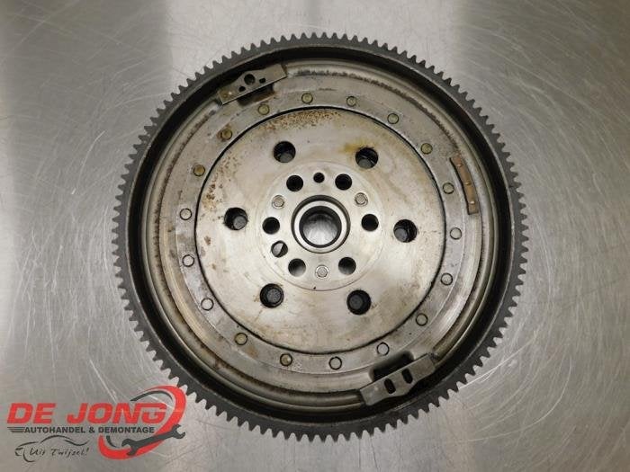 Volant d'inertie masse double d'un BMW 1-Serie, -, 3 mois de garantie, Utilisé, -
