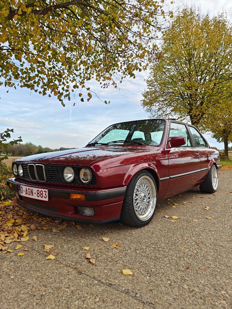Bmw e30, Automaat, Achterwielaandrijving, Beige, 4 cilinders