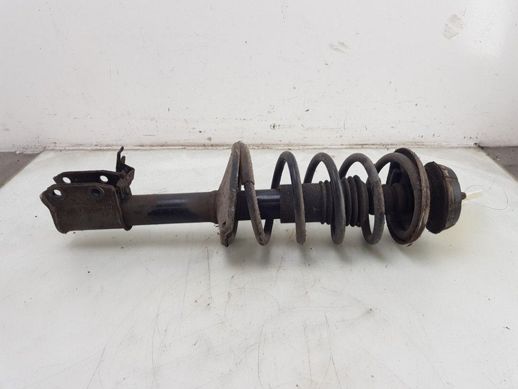 AMORTISSEUR OU ABSORBEUR DE CHOC AVANT DROIT Sandero I (BS), Dacia, Renault Deutschland AG, Utilisé, Peter-Huppertz-Straße 5
51063  Köln, DE