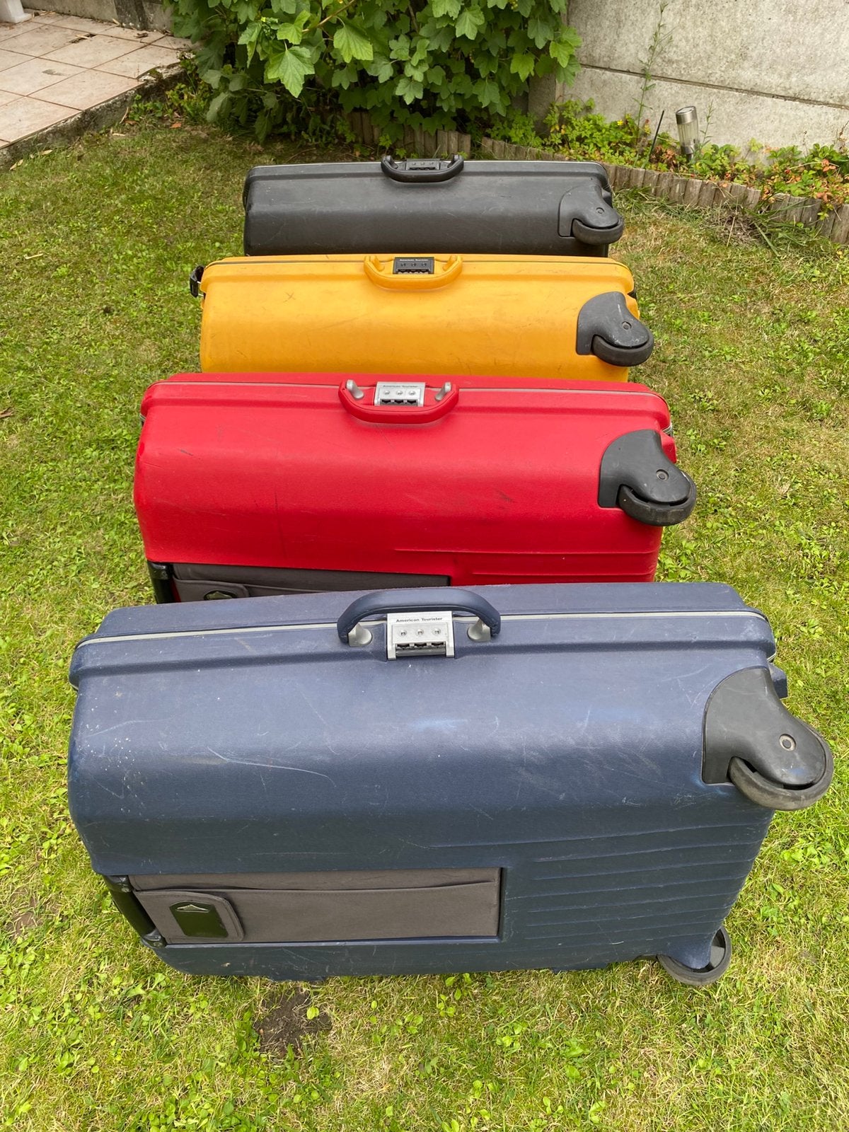 4 valises American Tourister, Plastique dur, Enlèvement, Utilisé, 60 à 70 cm