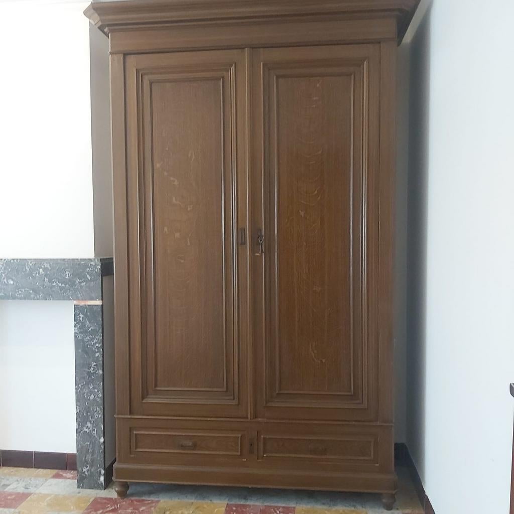 Antieken kast 2m25 hoog1m30 breedte. Perfecte staat, Antiek en Kunst, Ophalen