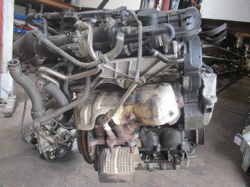 MOTEUR Audi A3 (8L1) (01-1996/05-2003) (motorcode--apg), Auto-Union-Straße  1,
85057  Ingolstadt, DE, Info@audi.de, Audi, Utilisé