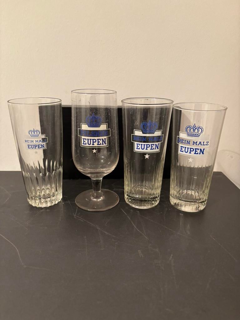 Quatre vieux verres à bière Malz Eupen différents, Enlèvement ou Envoi, Comme neuf, Verre ou Verres, Autres marques