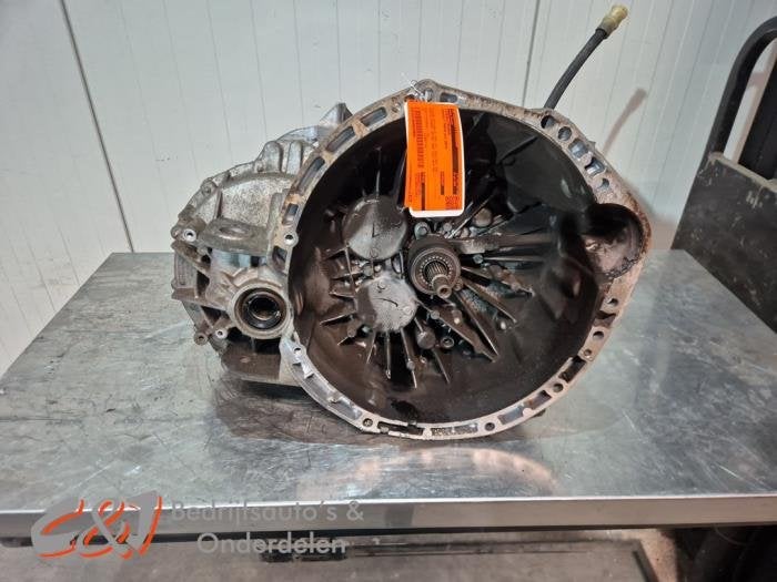 Versnellingsbak van een Renault Trafic, Gebruikt, -, Renault, -