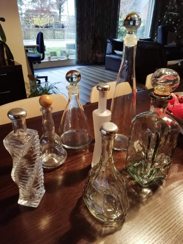 Allerlei karaffen met dop, Ophalen of Verzenden