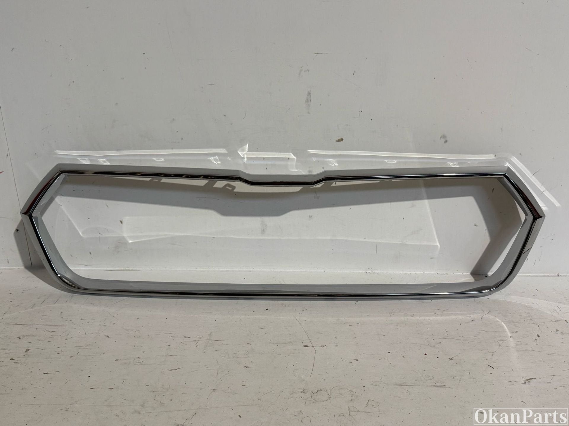 Skoda Enyaq Chrome Grille 5LA853761B, Gebruikt, Voor