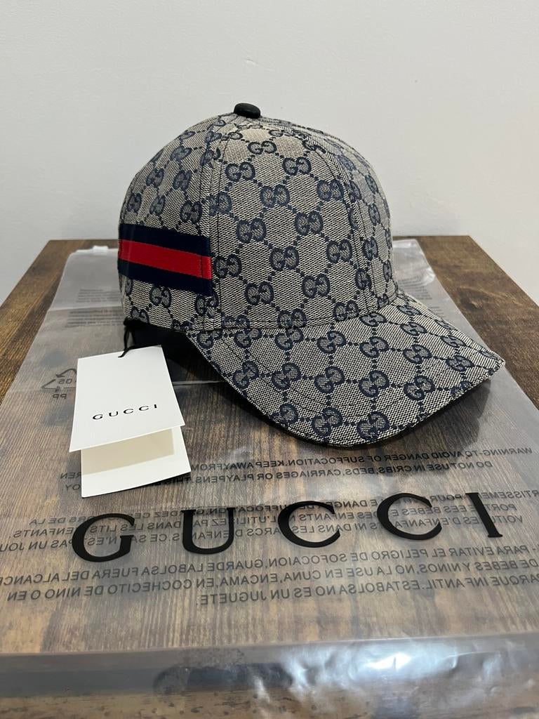 Gucci pet+zak, Ophalen, Zo goed als nieuw, Pet