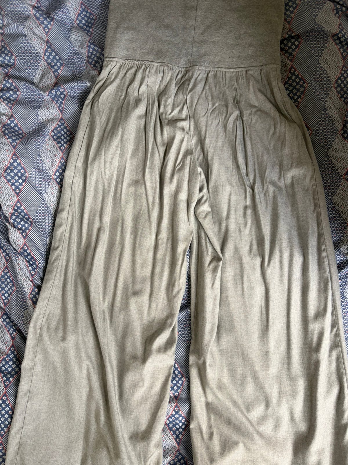 Pantalon gris à jambes larges avec ceinture, Neuf, Taille 38/40 (M), Gris, Enlèvement ou Envoi