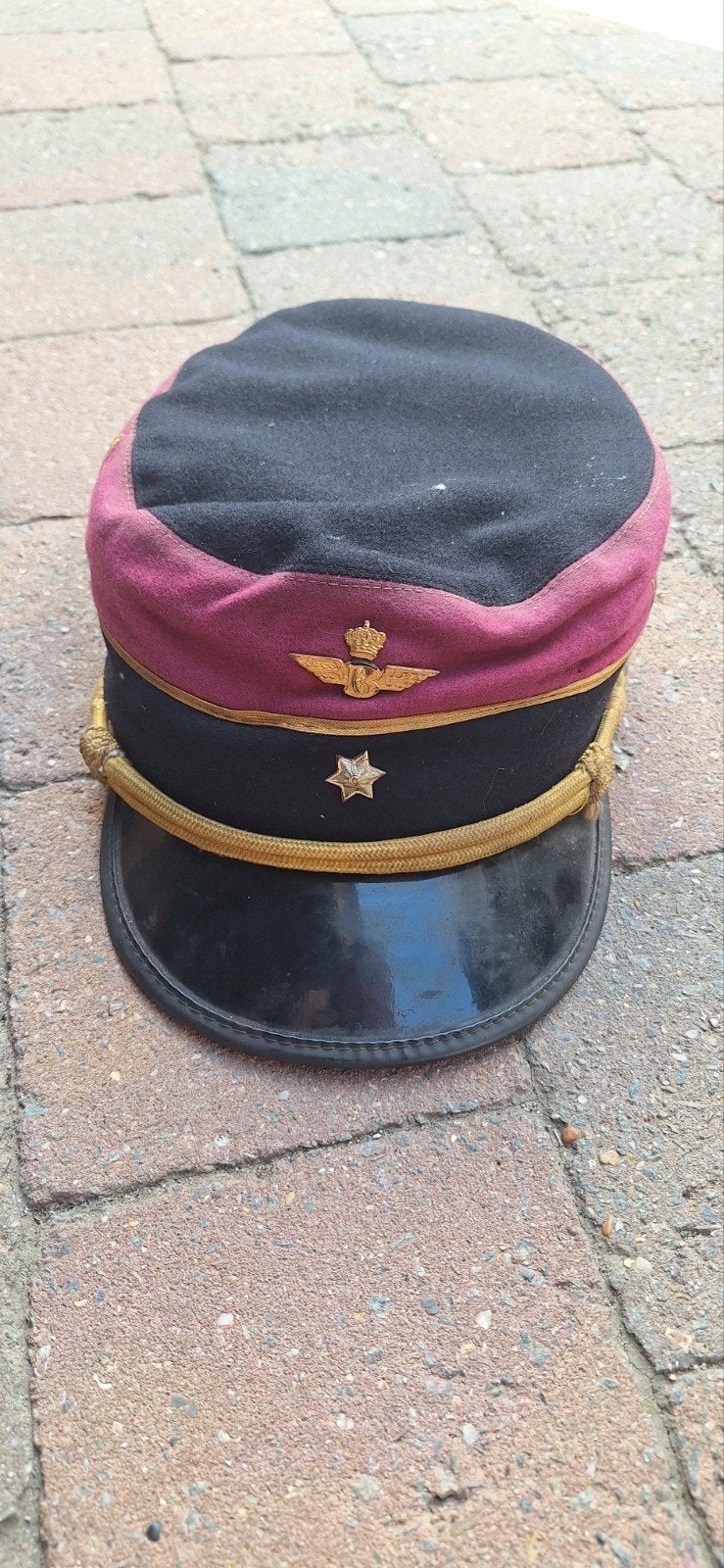 Ancien Képi SNCB, Enlèvement