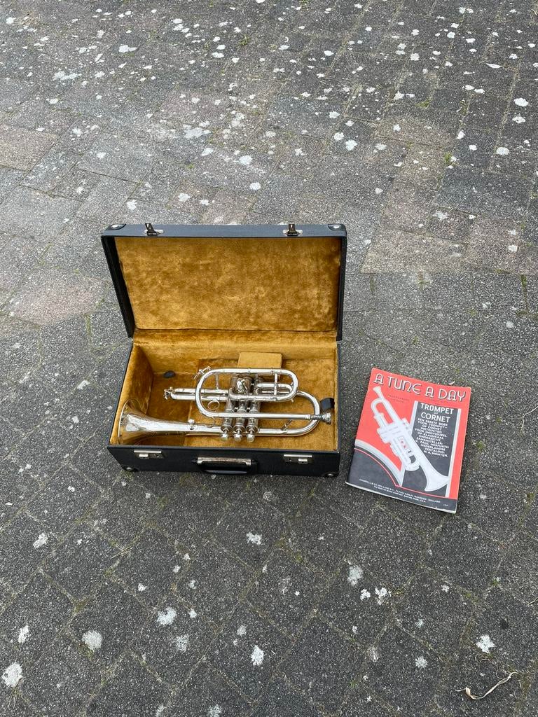 Cornet, Muziek en Instrumenten, Ophalen, Zo goed als nieuw, Met koffer